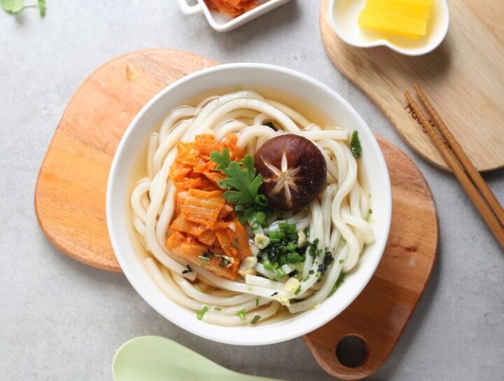 자꾸 생각나는 김치말이 우동!!-[4월8일/수요일수령]]